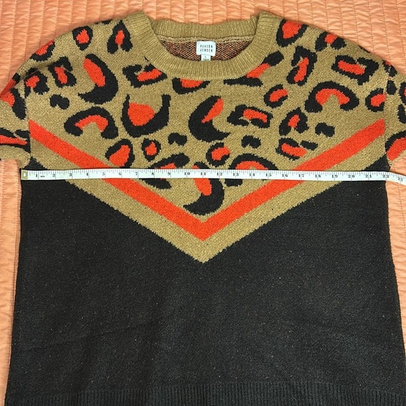 NWT Evereve Peyton Jensen Black Tan Red Chevron Leopard Print Sweater size Large - Picture 11 of 15